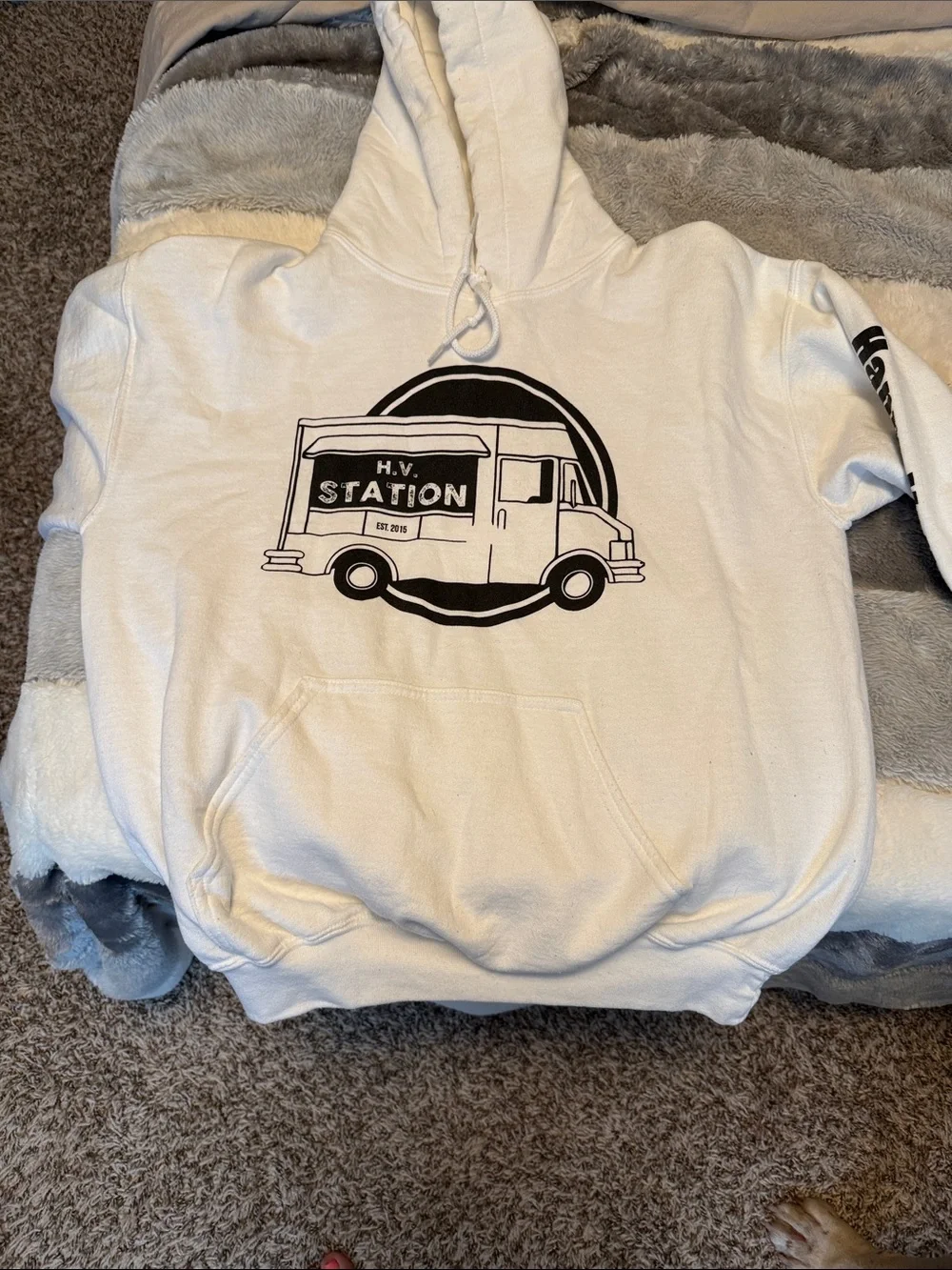 Gildan White Hoodie with Black Food Truck Graphic - Picture 1 of 3